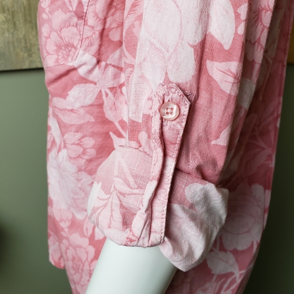 LL Bean Floral Blouse - Picture 7 of 9